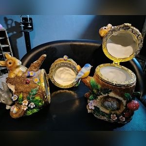 Vintage porcelain trinket box